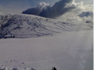  Pista de motos de nieve 